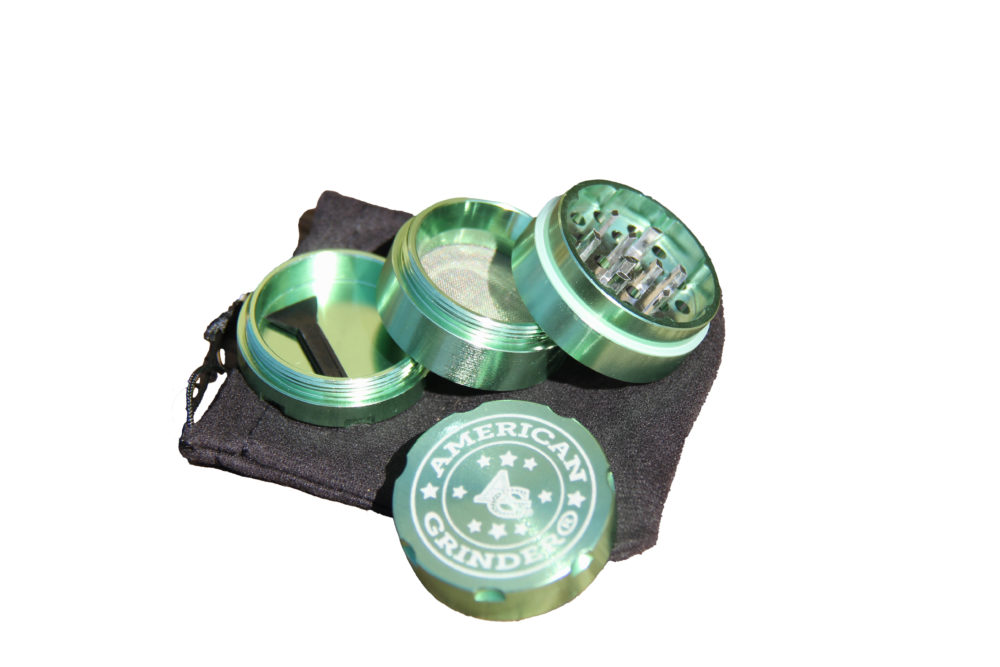 Grinder 4 Parti High Quality - Tritatabacco Silver